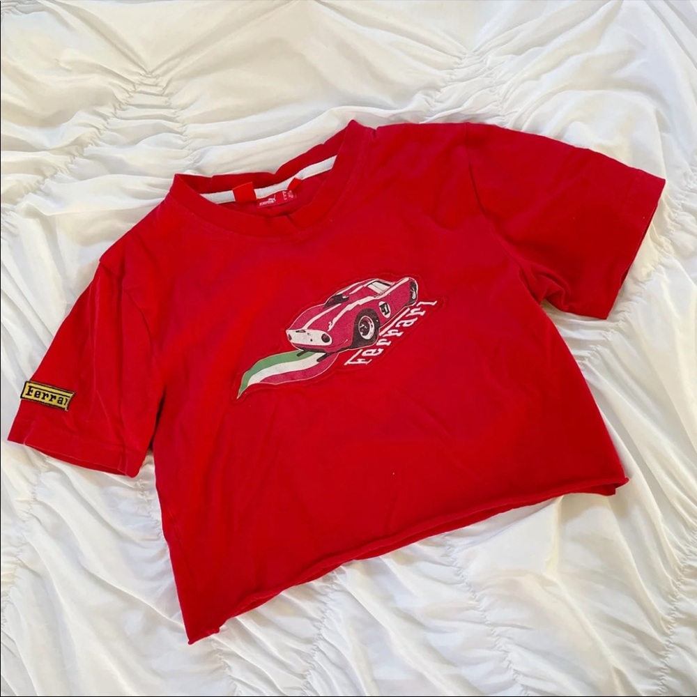cropped vintage embroidered patch ferarri tee